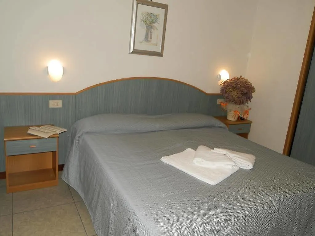 Hotel Il Caravaggio Марина-ди-Пьетрасанта